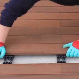 ISTRUZIONI DI POSA DECKING WPC: CONFIGURAZIONE A MATTONI