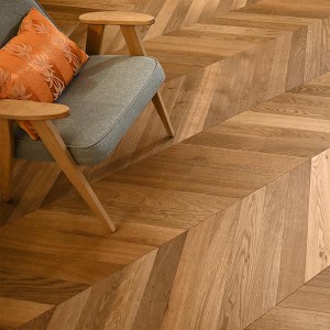 PARQUET-SPINA-FRANCESE-ROVERE-2-STRATI-TAGLIO-45-6-600x600