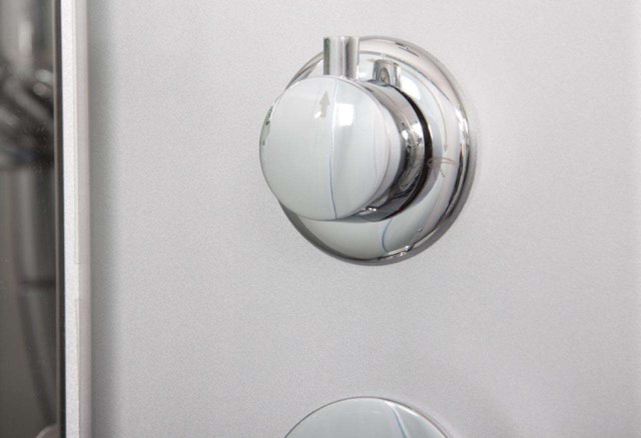 Doccia H88-845, 1200 x 800 x h 2050 mm – 1300 x 850 x h 2050 mm