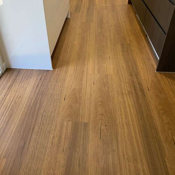 PARQUET PREFINITI – Teak Asia – Oliato Cerato – Spazzolato – Stock: 9,504mq – Offerta: € 160,19