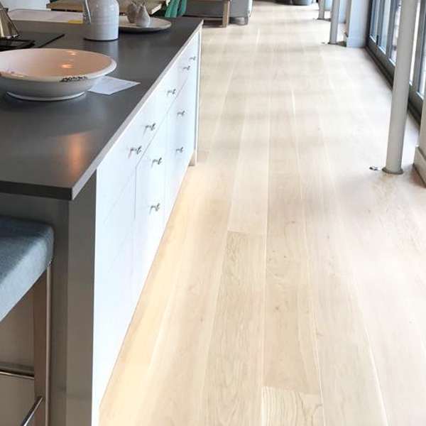 PARQUET PREFINITI – Frassino Alba White – Oliato – Stock: 5,624mq – Offerta: € 196,28