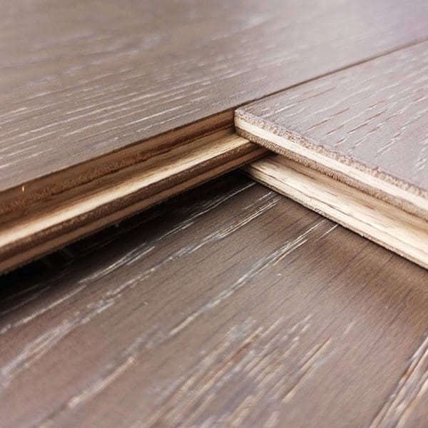 PARQUET PREFINITI – Rovere 1 Strip – Capri – Spazzolato – Piallato a mano