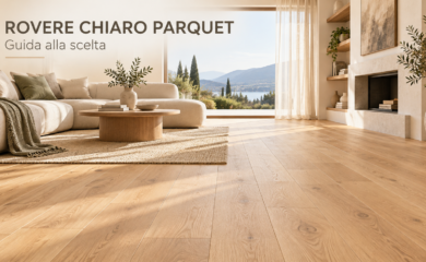 Rovere chiaro parquet in un soggiorno moderno e luminoso